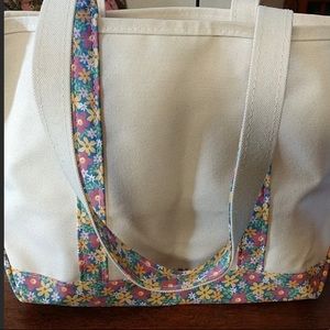 LL Bean Boat and Tote medium flowers NWOT